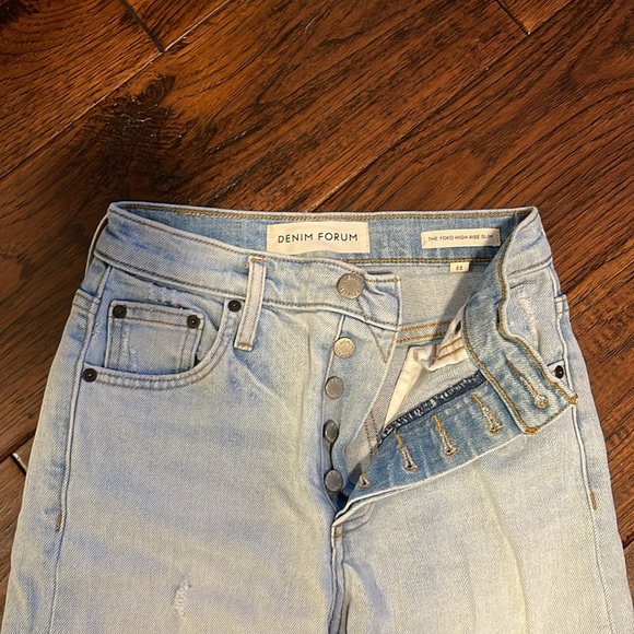 ARITZIA Denim Forum The Yoko High Rise Slim 23R - Picture 5 of 8